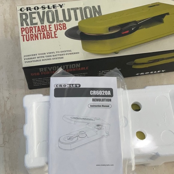 Record Player Portable Turntable Crosley Revolution USB Vinyl Records CR6020A-GR - Picture 11 of 11